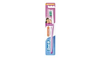 ORAL-B TOOTHBRUSH 3-EFFECT CLASSIC 2+1